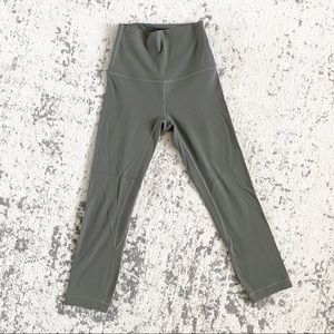 Lululemon Align Crop 21" in Grey Sage Size 0